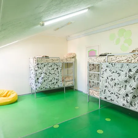 קייב Lucky Hostel На Крещатике מראה חיצוני תמונה