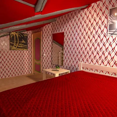 קייב Lucky Hostel На Крещатике מראה חיצוני תמונה